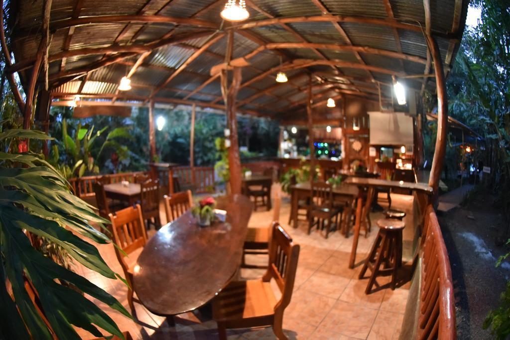 Finca Verde Lodge Bijagua Exterior photo